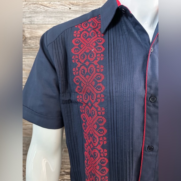 Casanova Mexican Guayabera Casual Shirt Navy Blue Short Sleeve Red Embroidery - Picture 3 of 11